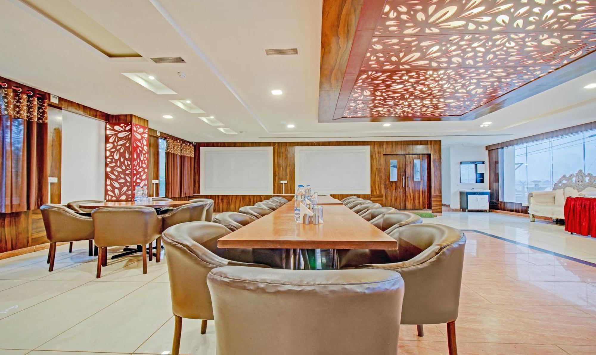 Treebo Silver Grand New Agreement Лакхнау Екстер'єр фото